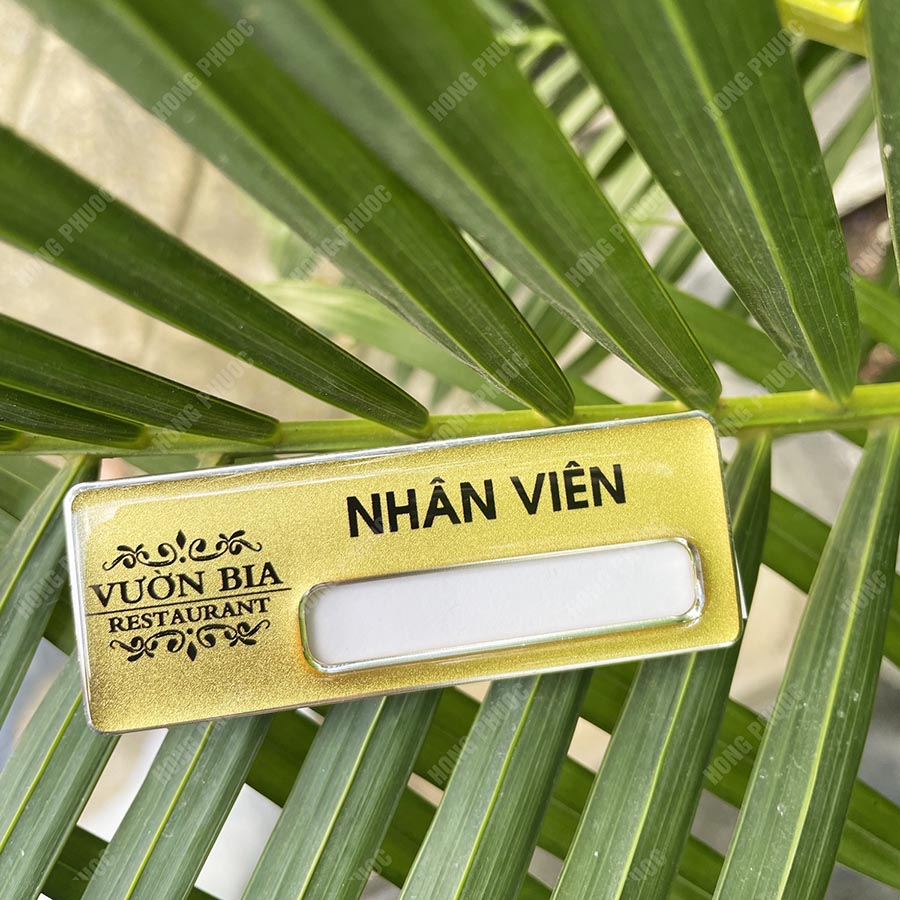 Thẻ nhân viên đổi tên